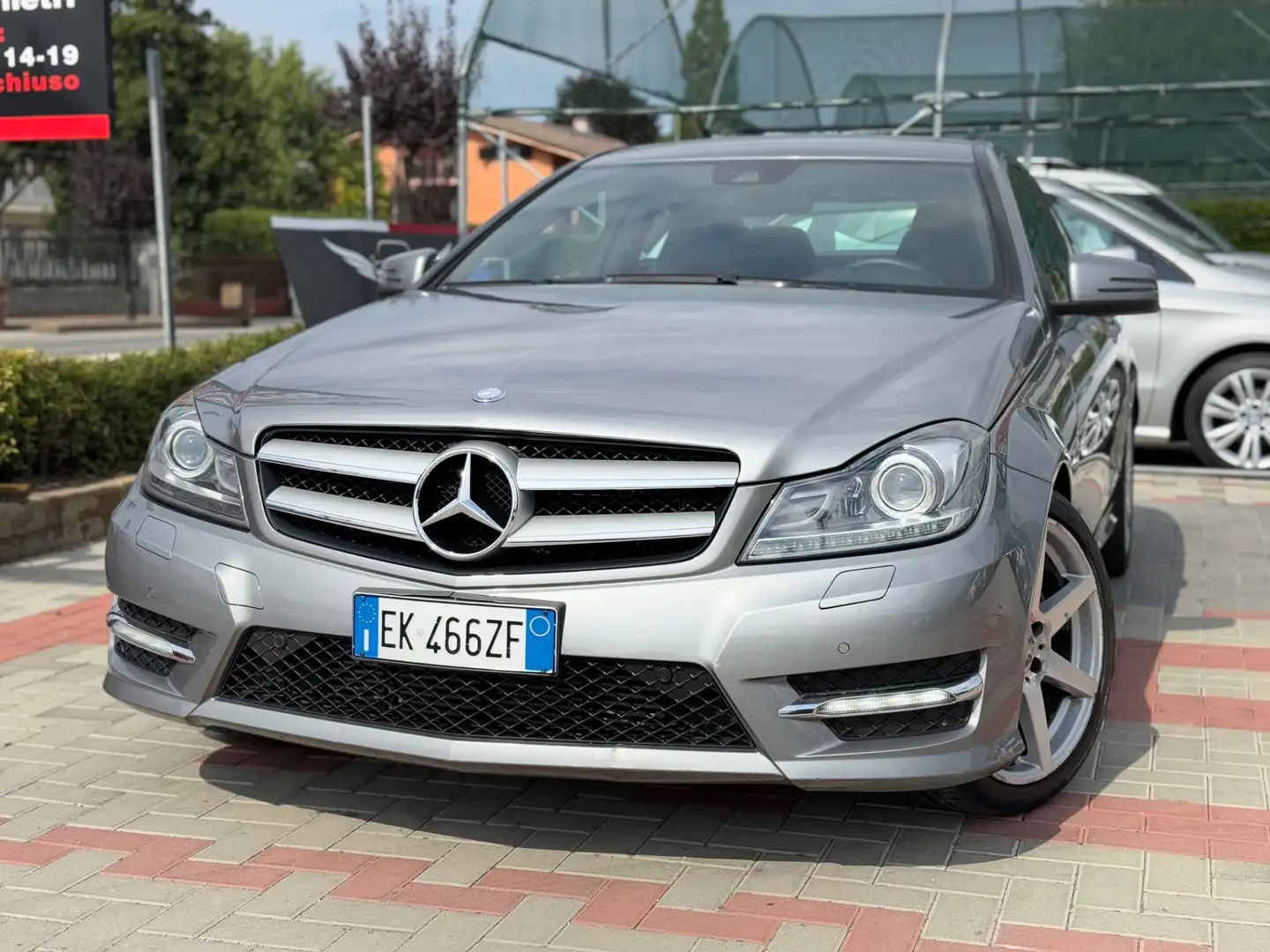 Mercedes-Benz C 220 C 220 CDI BlueEFFICIENCY Coupé Avantgarde Grijs - 1