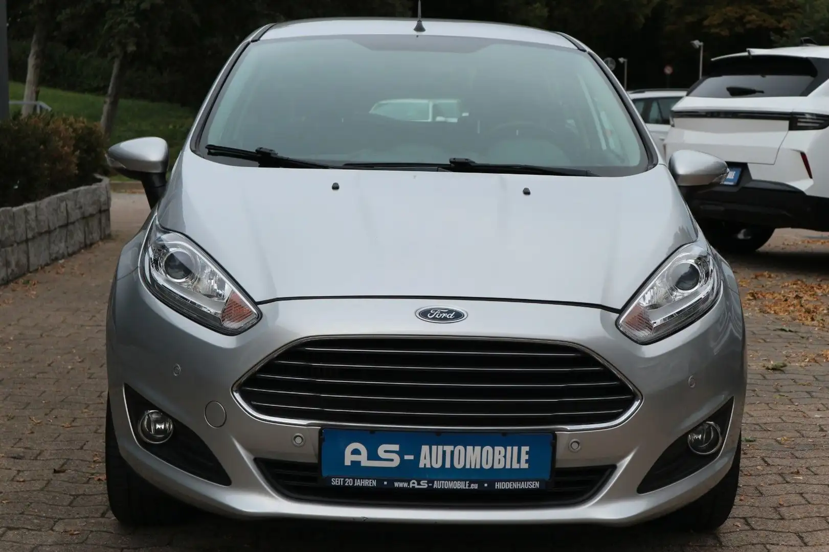 Ford Fiesta Trend *2.HD/AUTOMATIK/PDC/LED/SHZ/KLIMA* Silber - 2