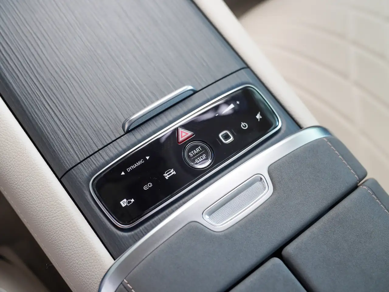 Mercedes-Benz EQS 450+ AMG Line macchiato Hinterachslenk HYPER, миниатюра 27