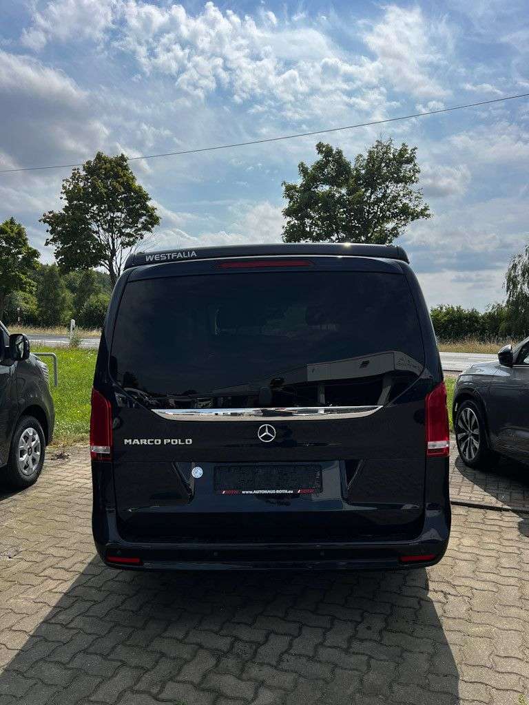 Mercedes-Benz V 220