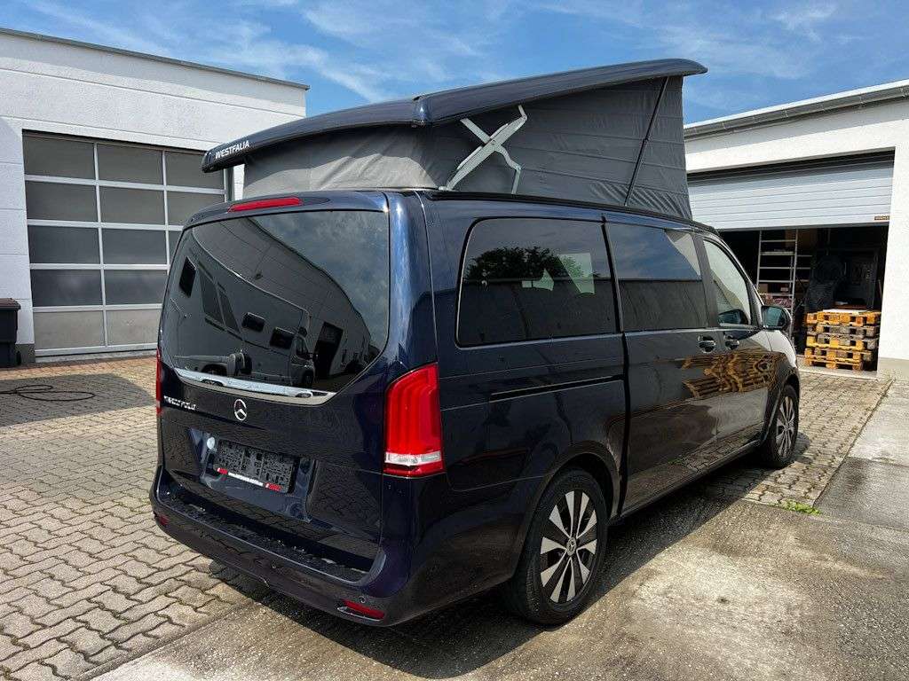 Mercedes-Benz V 220