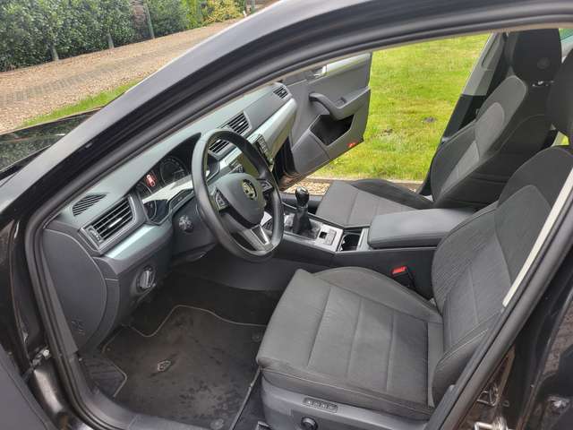 Skoda Superb Superb III Combi Diesel Combi 2.0 TDI Active