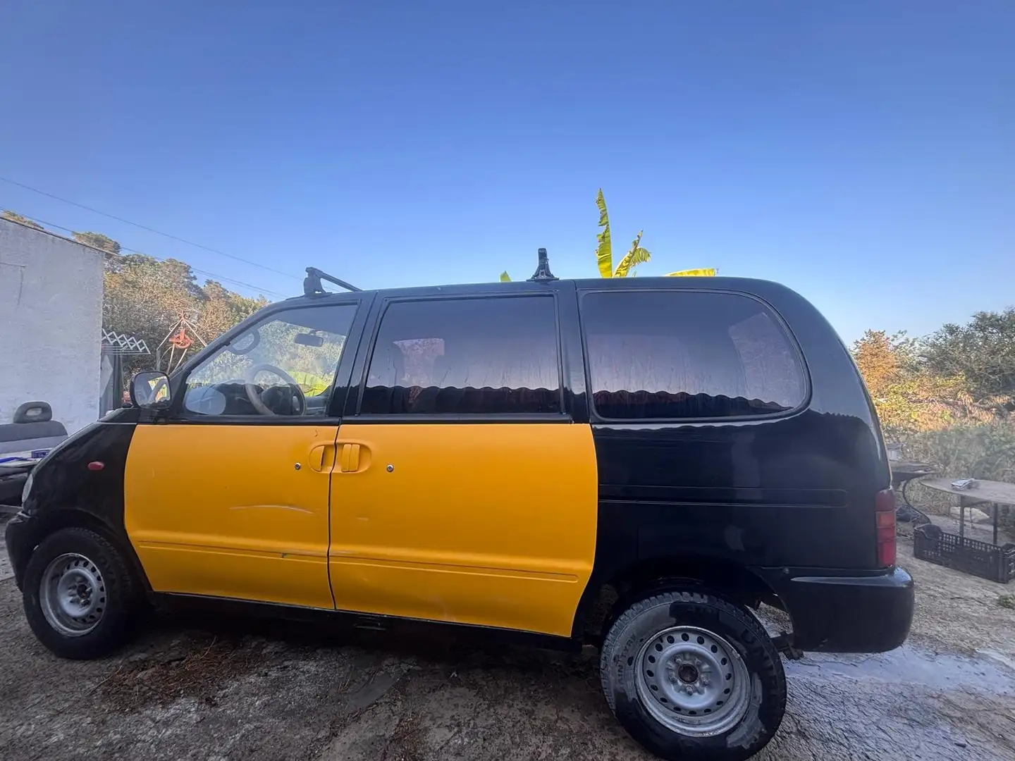 Nissan Vanette E 2.3 D Combi 5 Sárga - 2