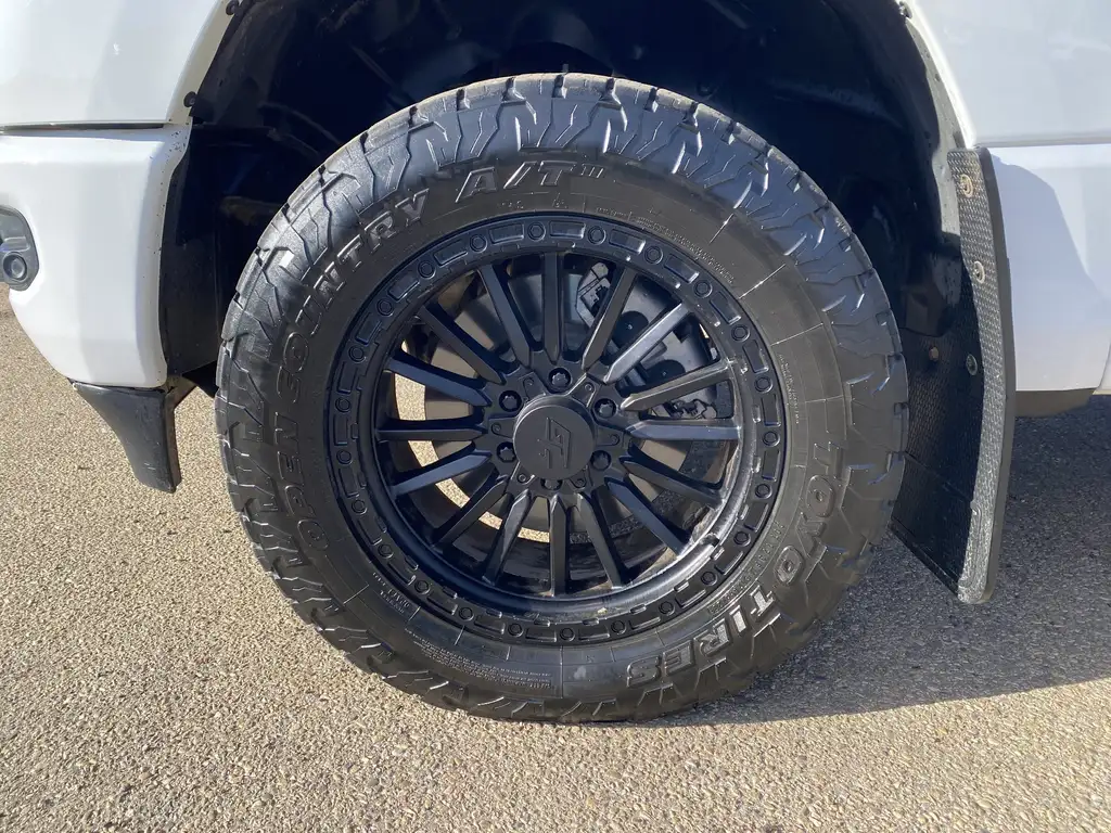 2024 RAM 1500 Crew Cab Sport Crew Cab | Rear Cam | Dual Climate Controls — photo 3