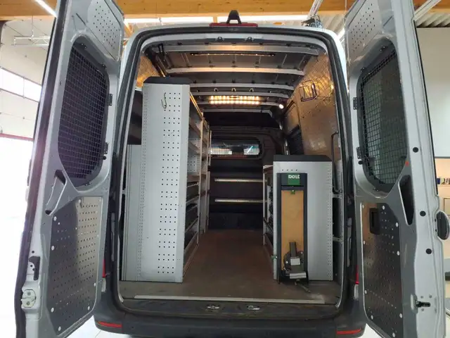 Mercedes-Benz Sprinter view 10