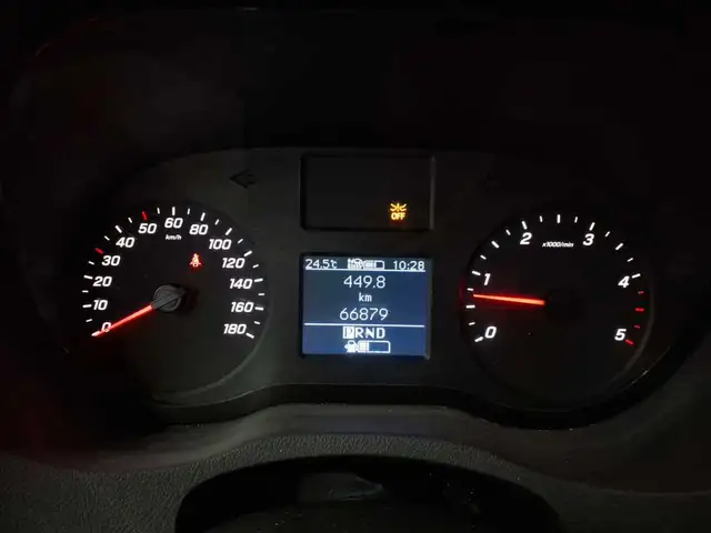 Mercedes-Benz Sprinter view 15