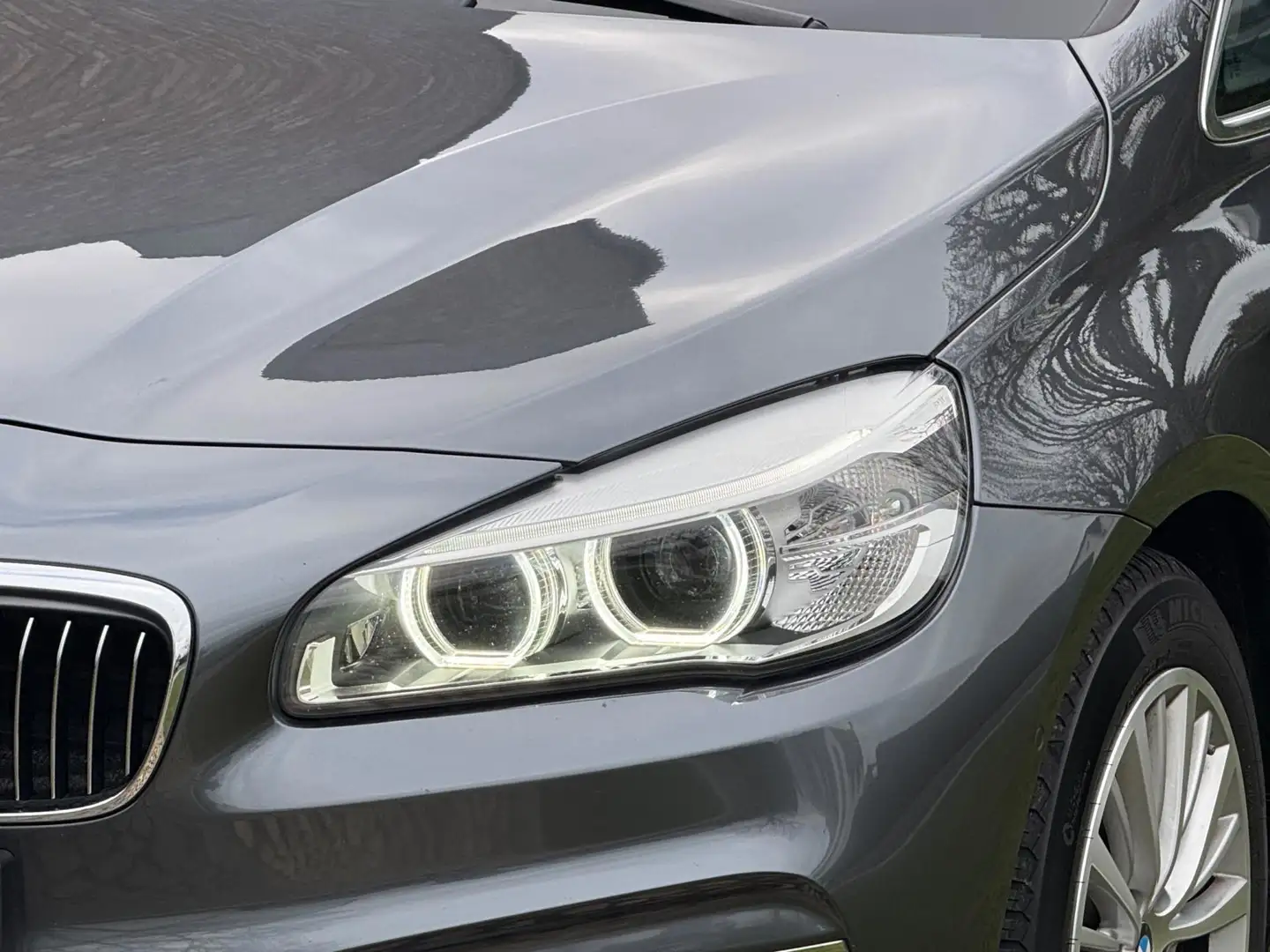 BMW 220 2-serie Active Tourer 220i Luxury Aut Leder Navi Grijs - 2