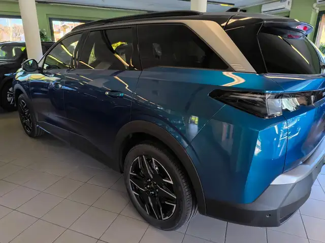 Peugeot 5008 view 7