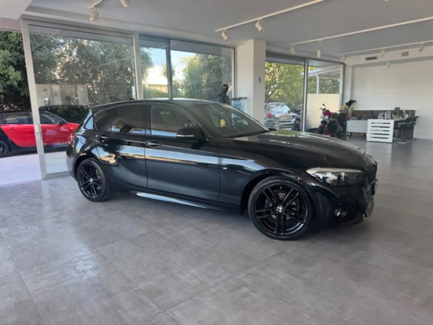 BMW 118 d 5p. Msport black shadow auto 18'' Nero - 2
