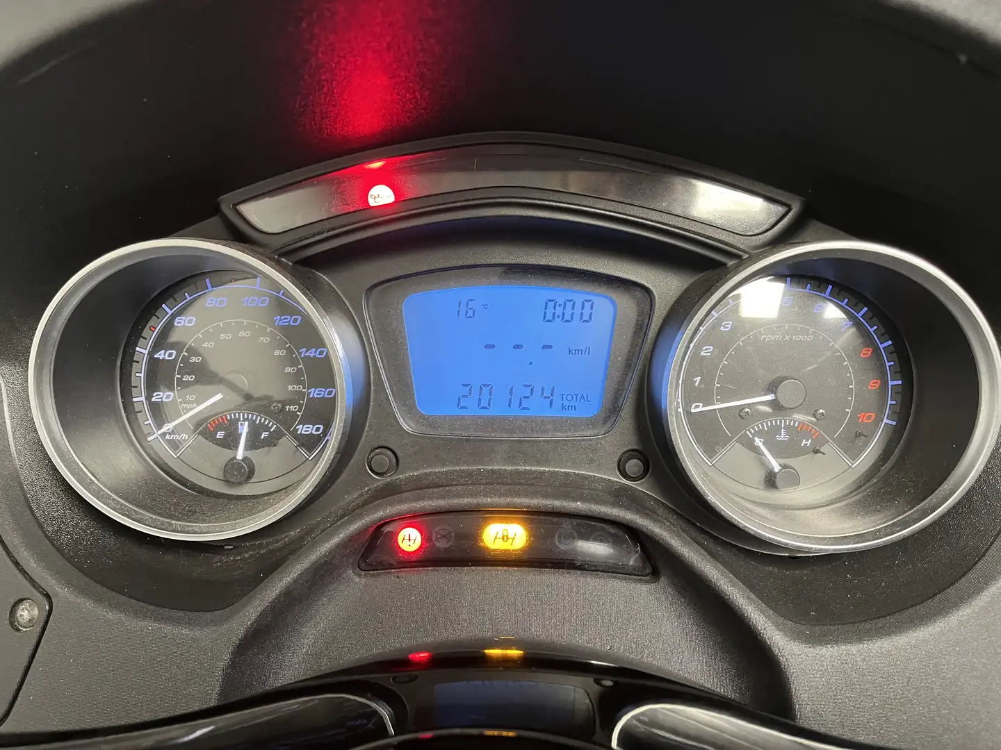 Piaggio MP3 500 LT SPORT Zilver - 2