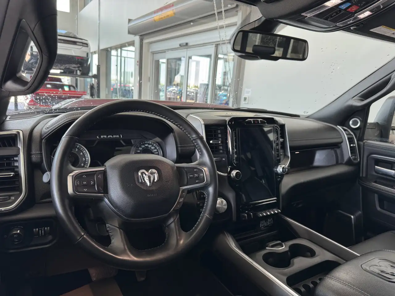 RAM 2500 снимка RAM 2500