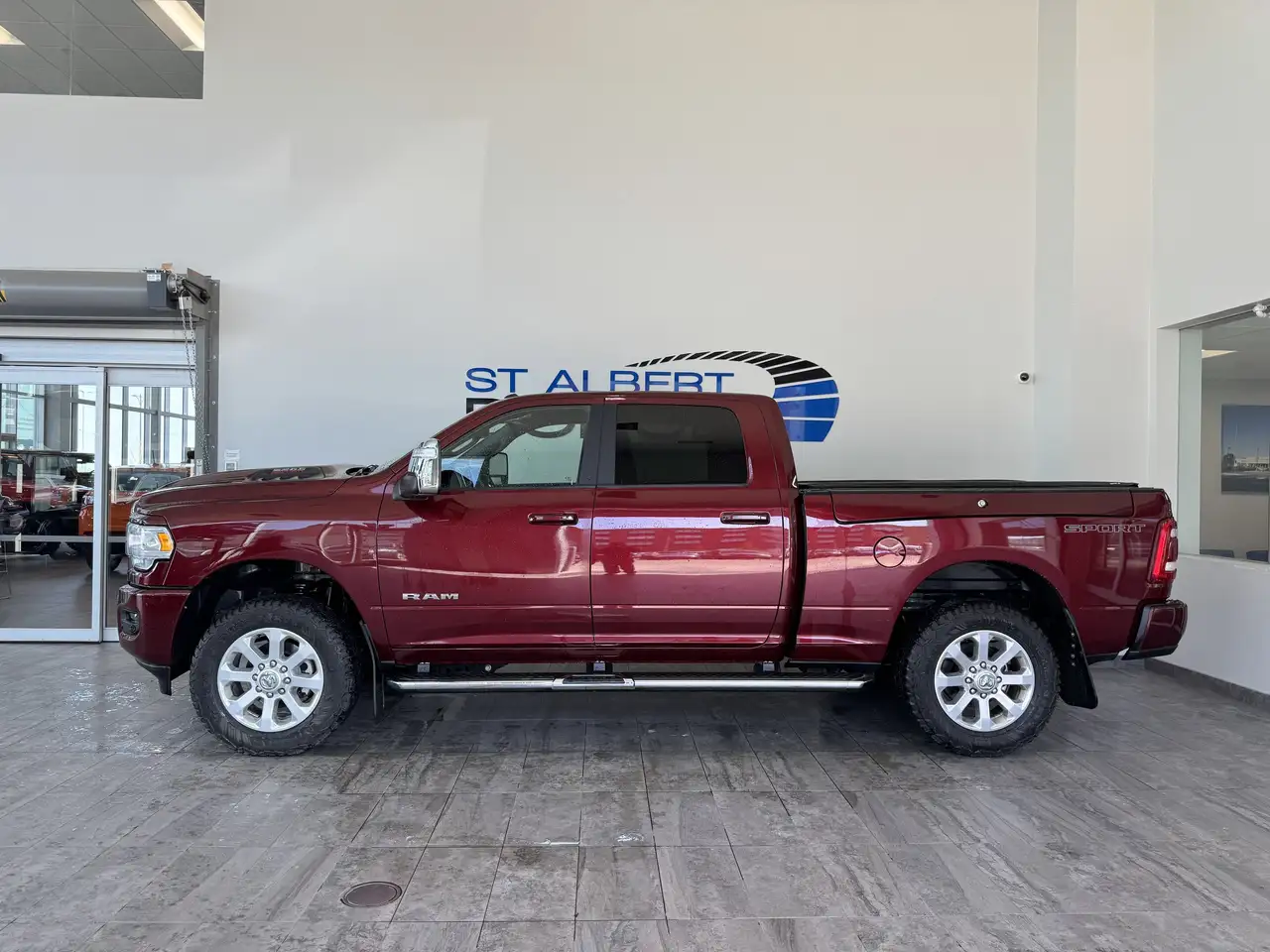 RAM 2500 снимка RAM 2500