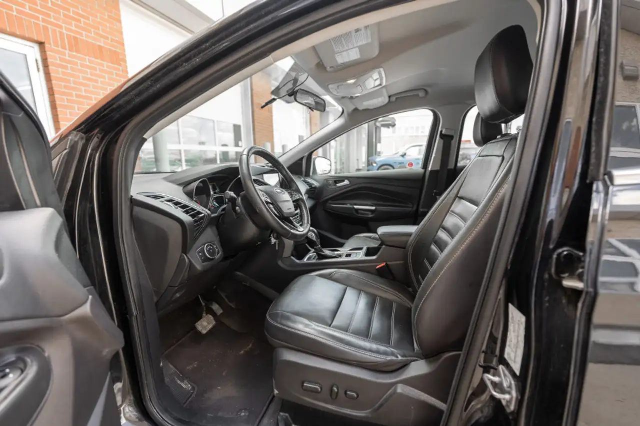 Ford Escape снимка Ford Escape