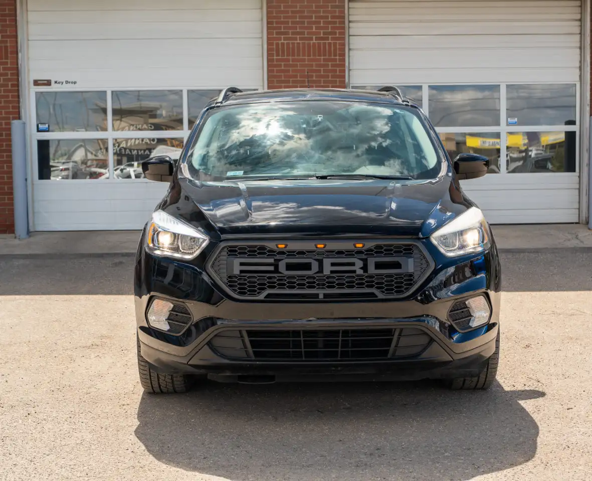 Ford Escape снимка Ford Escape
