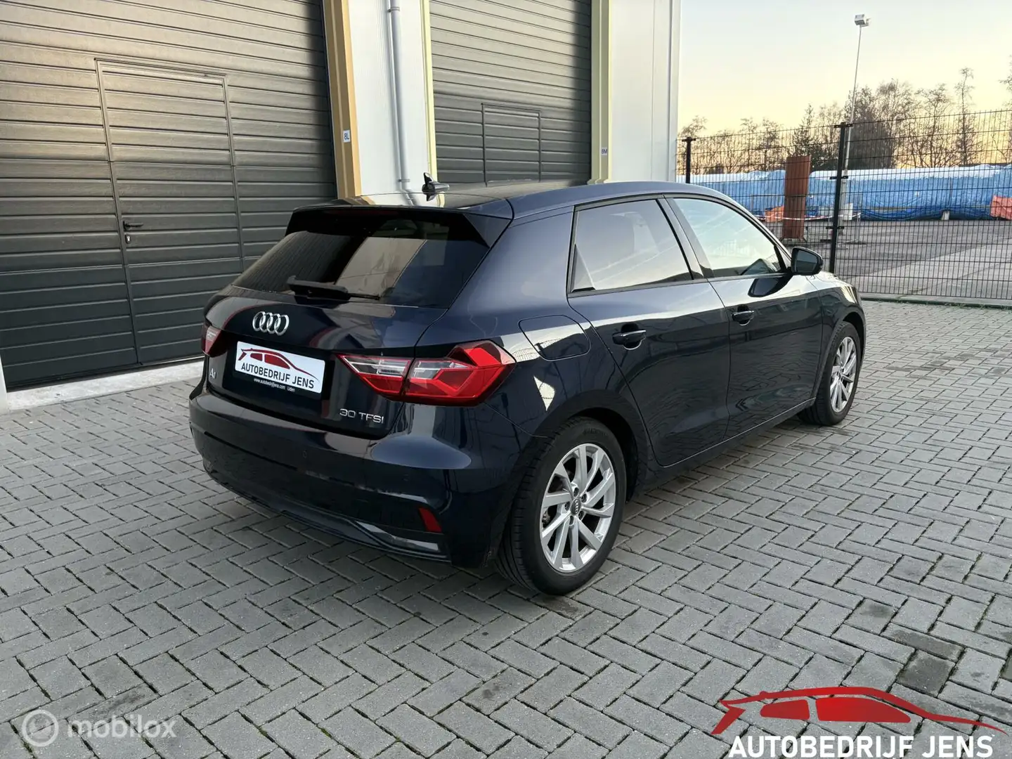 Audi A1 Sportback 30 TFSI S-Line | carplay | Adap cruise Blauw - 2