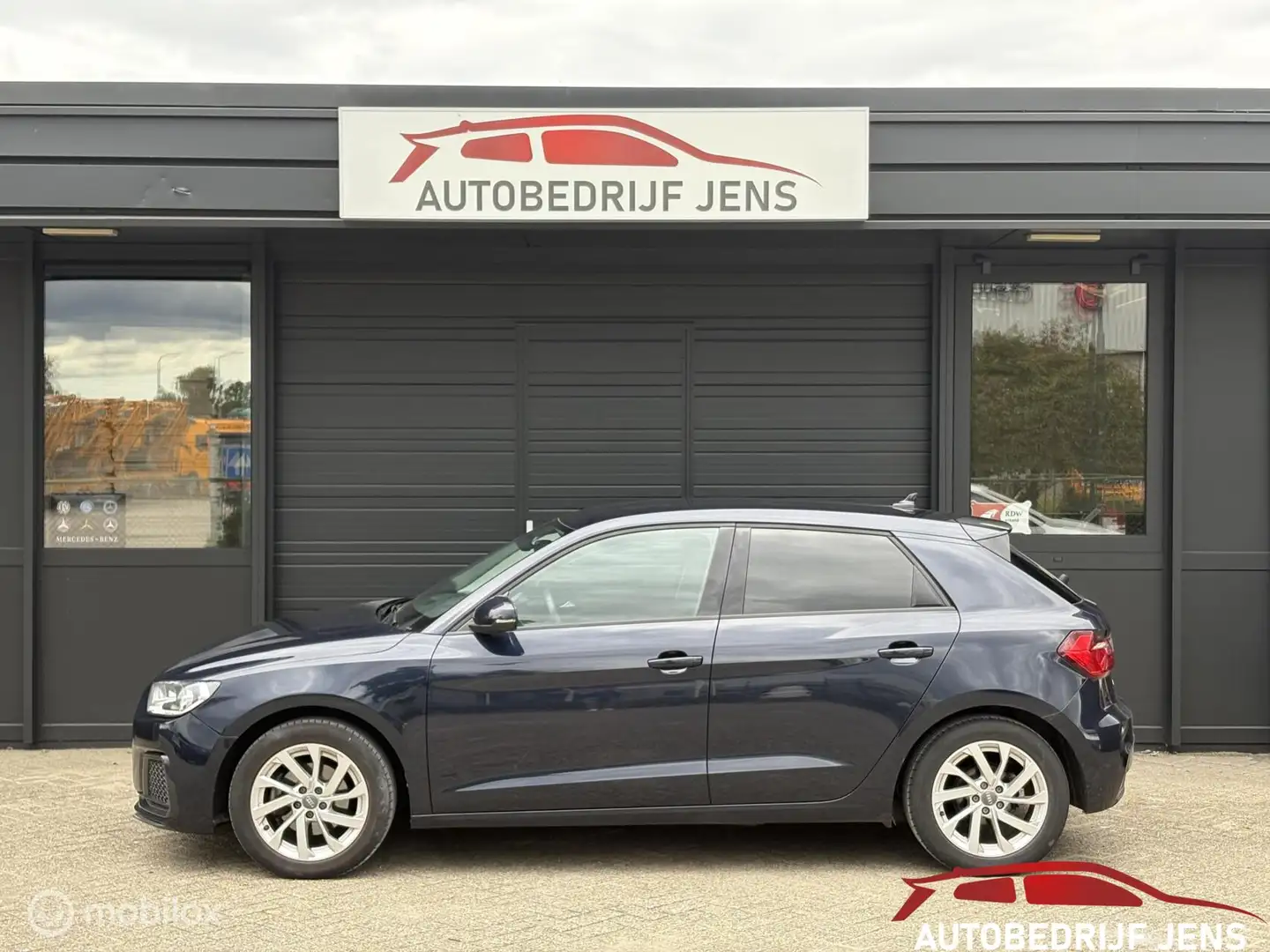 Audi A1 Sportback 30 TFSI S-Line | carplay | Adap cruise Bleu - 2