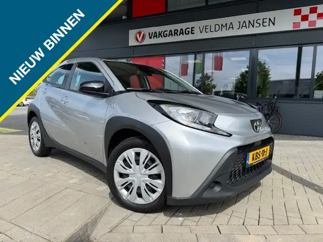 Toyota Aygo X 1.0 VVT-i MT PLAY + APPLE CARPLAY/AIRCO/CRUISE/CAM