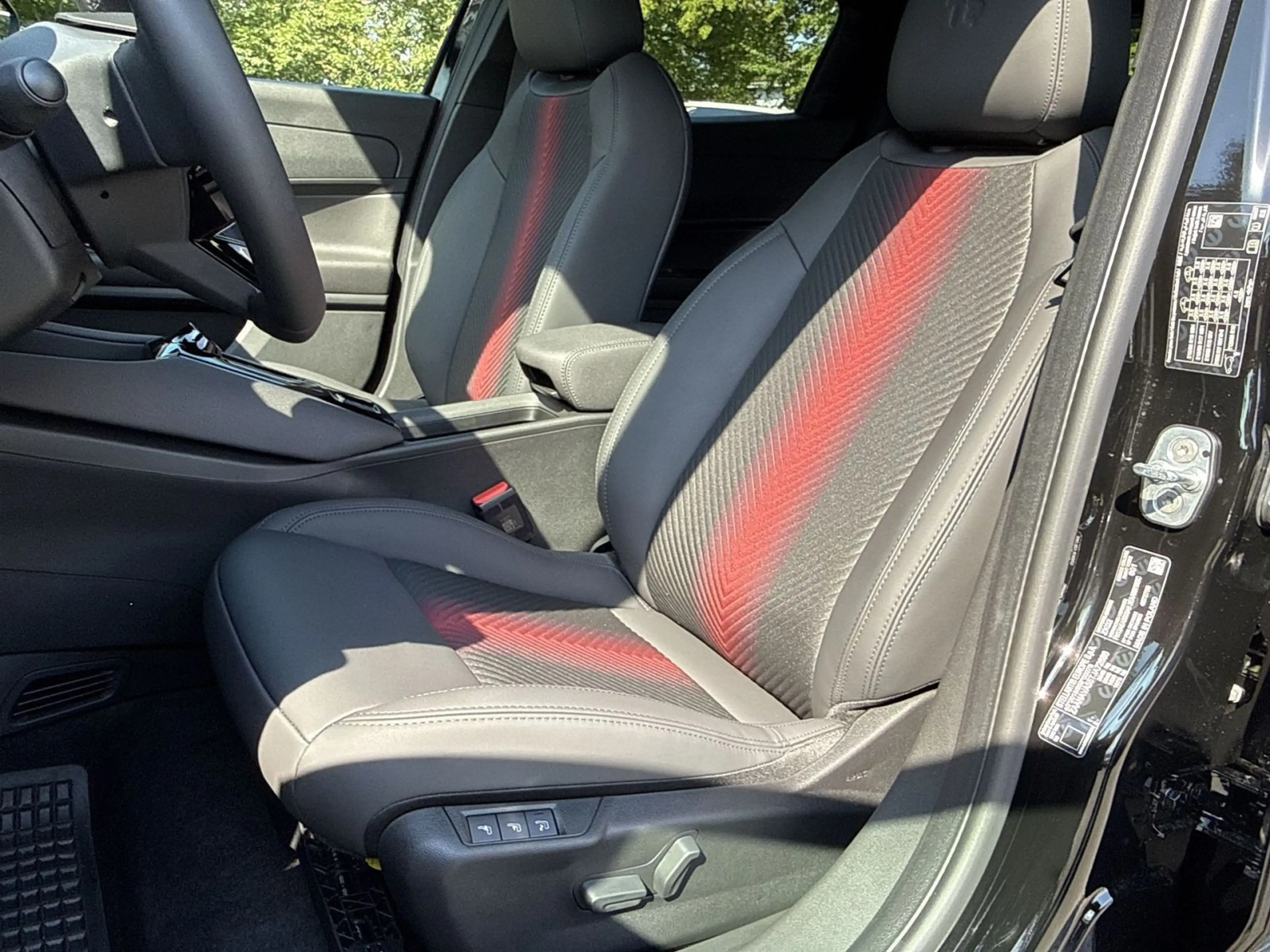 Alfa Romeo Junior Autom.|Kamera|Navi|Matrix|Totwinkel — photo 15