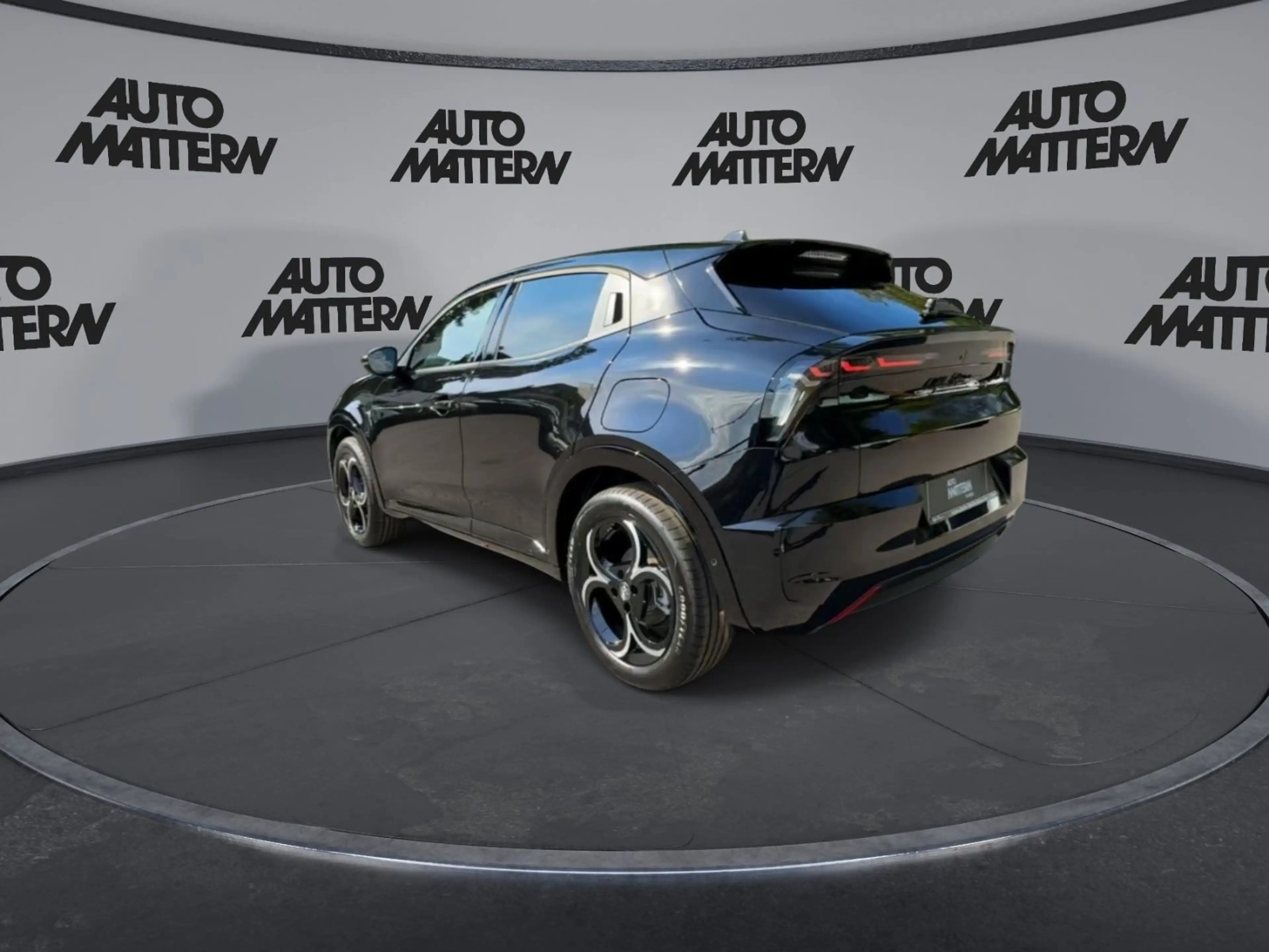 Alfa Romeo Junior Autom.|Kamera|Navi|Matrix|Totwinkel — photo 6
