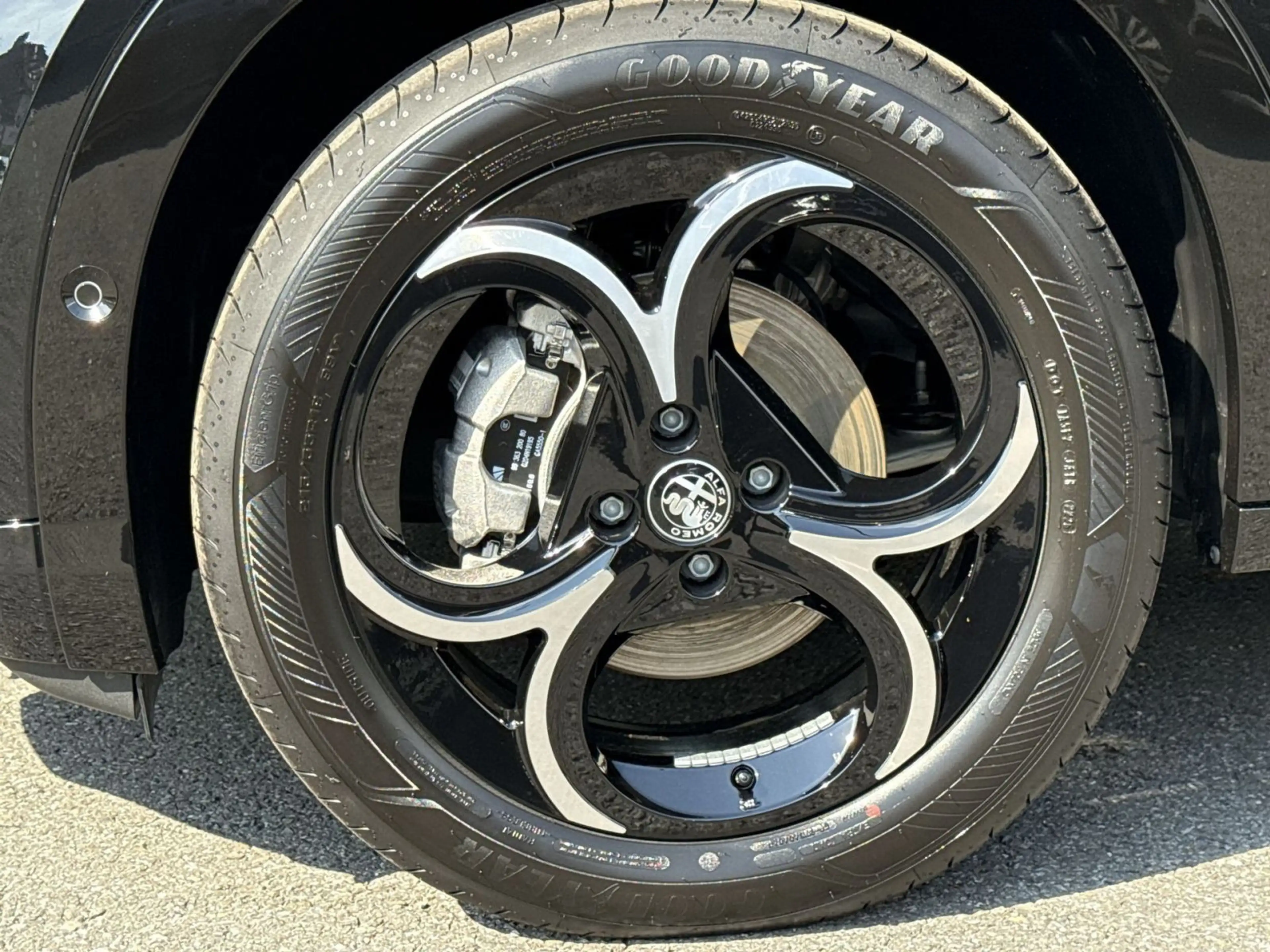 Alfa Romeo Junior Autom.|Kamera|Navi|Matrix|Totwinkel — photo 14