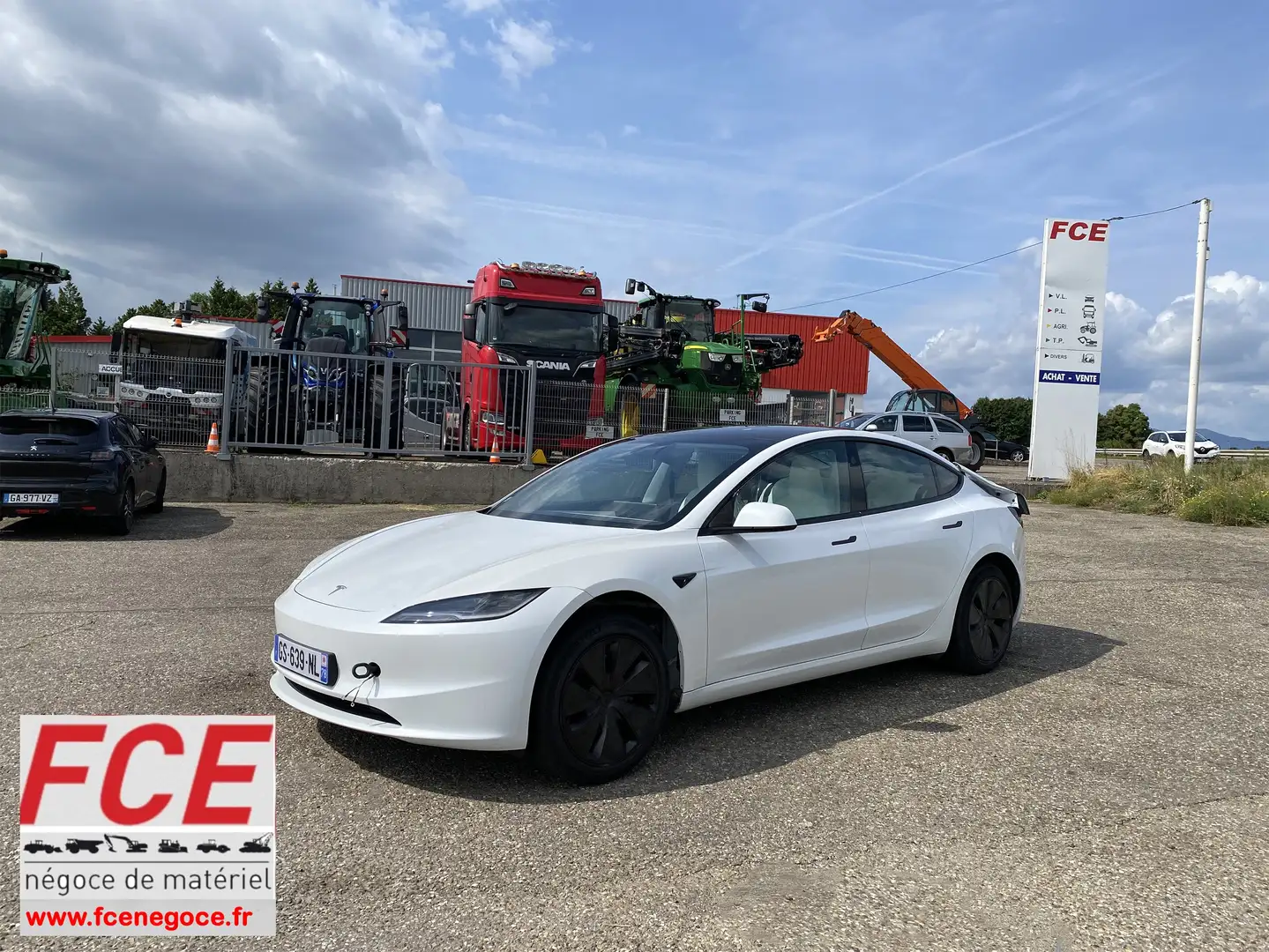 Tesla Model 3 MODEL 3 5YJ3  endommagée Blanc - 1