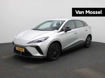 Standard 51 kWh | Apple CarPay | Adaptive Cruise C