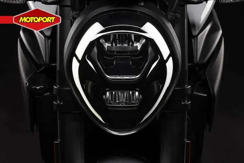 Ducati MONSTER - foto 8