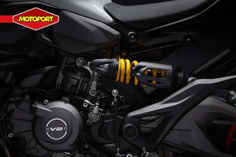 Ducati MONSTER - foto 6