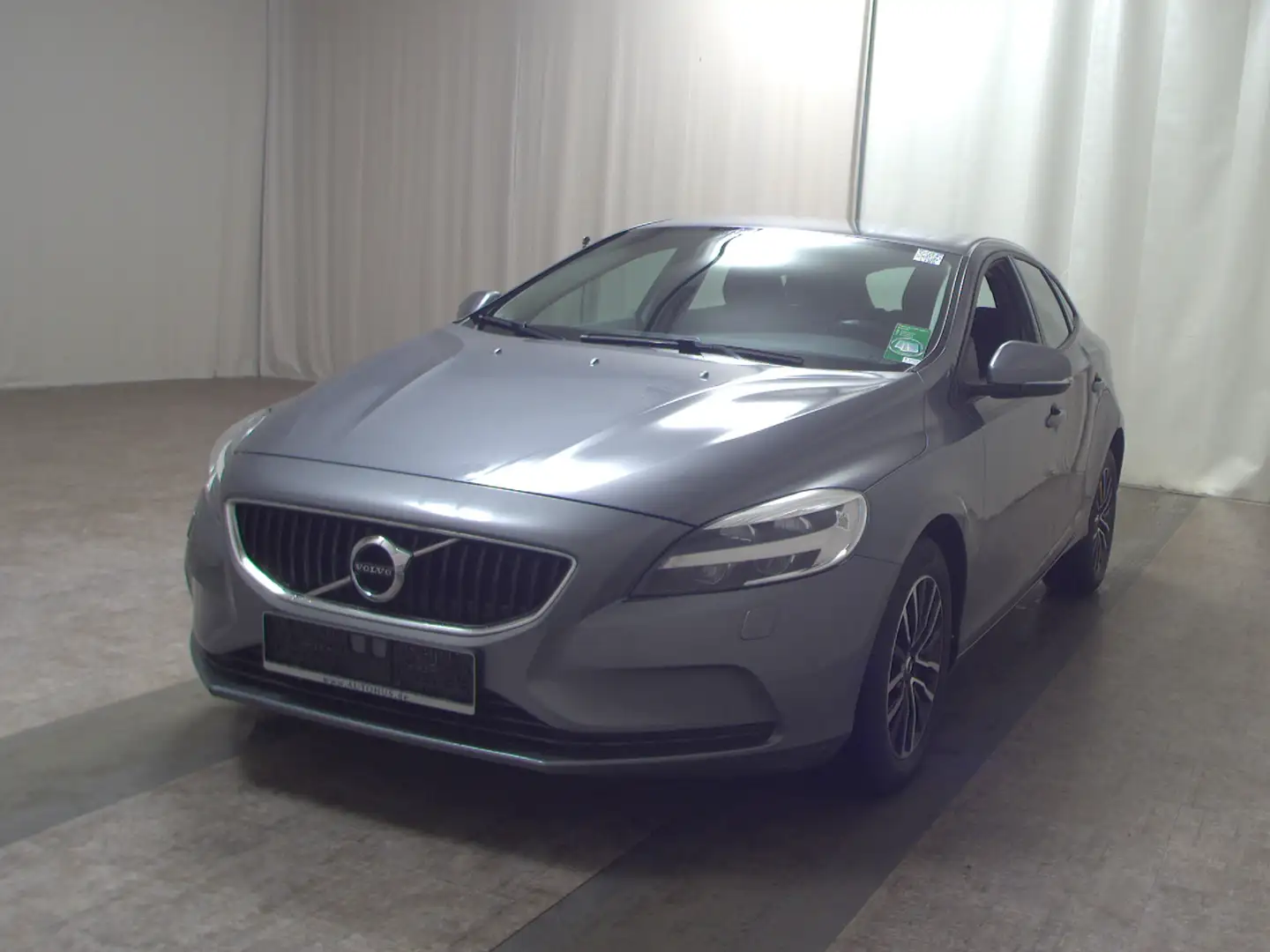 Volvo V40 D3 Momentum Navi LED PDC Shz Сірий - 2