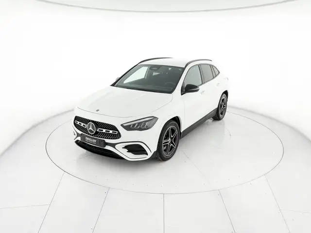 Mercedes-Benz GLA 180 180 d amg line premium auto
