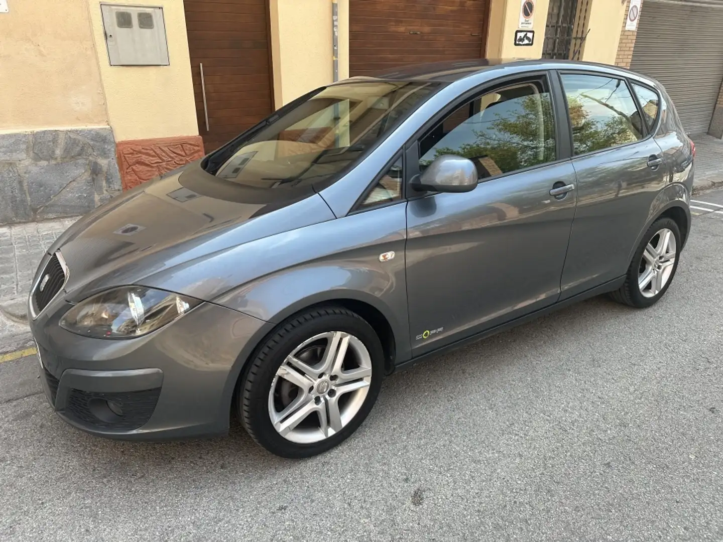 SEAT Altea 1.6TDI CR Copa Style E-eco. S&S Gris - 1
