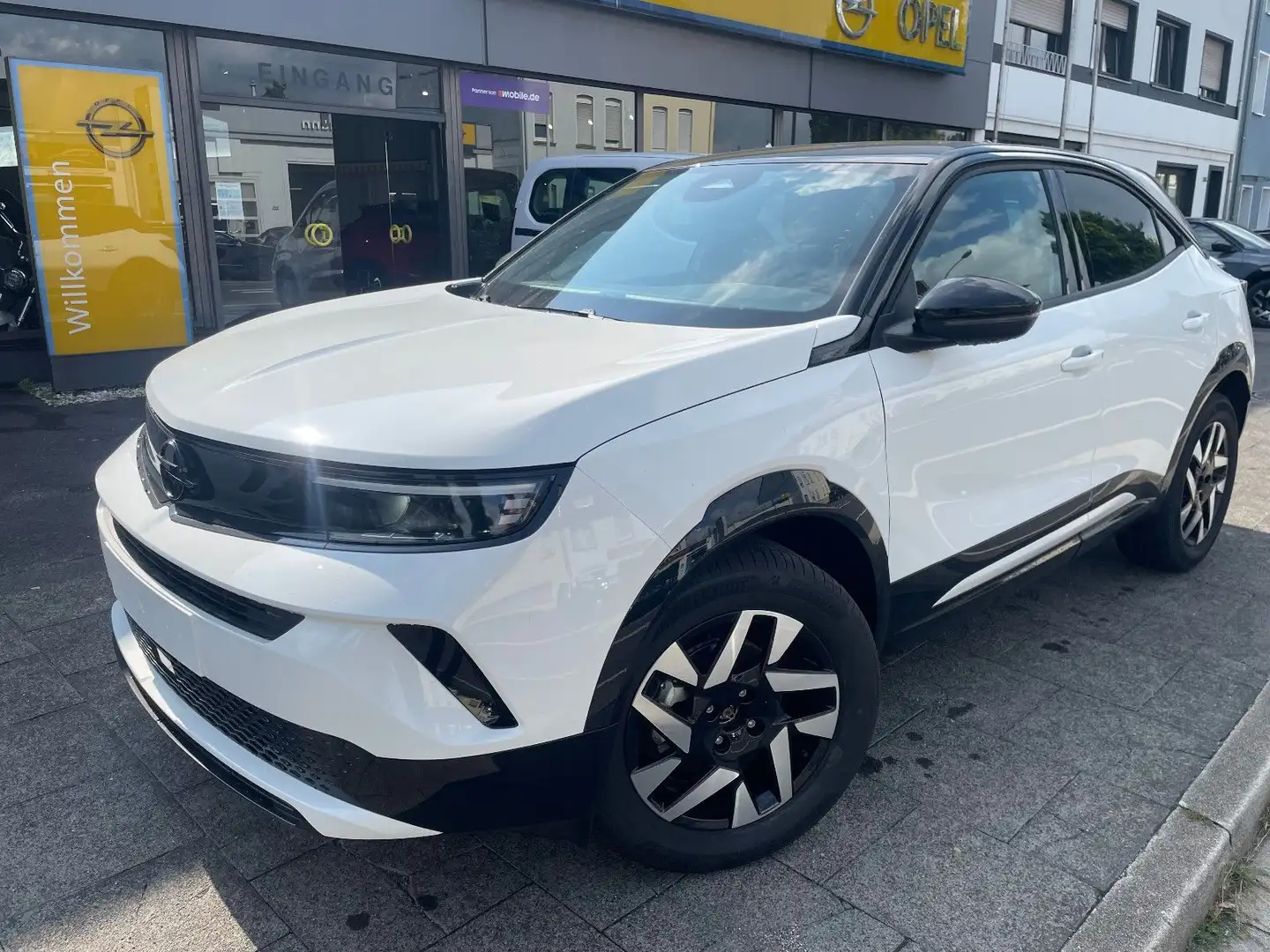 Opel Mokka GS 1.2T AUTOMATIK TAGESZULASSUNG Weiß - 1