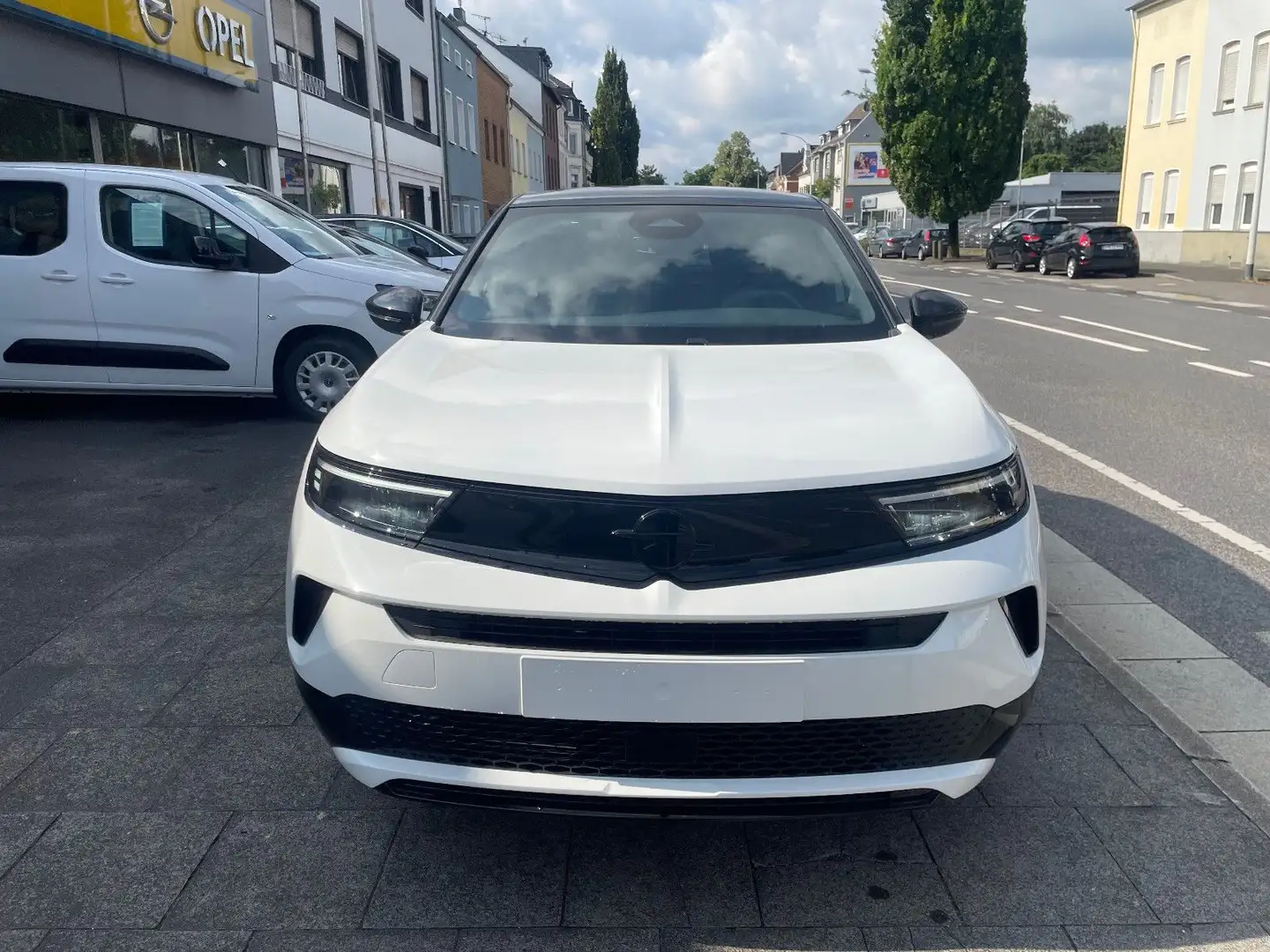 Opel Mokka GS 1.2T AUTOMATIK TAGESZULASSUNG Weiß - 2