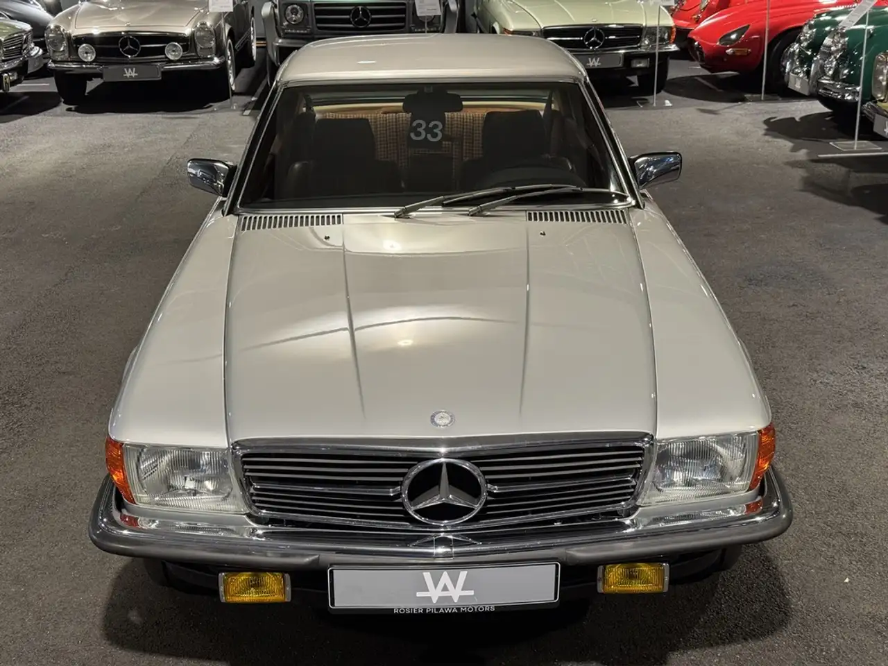 Mercedes-Benz 500 SLC, Topzustand, Gesuchte Farbkombination, foto 10