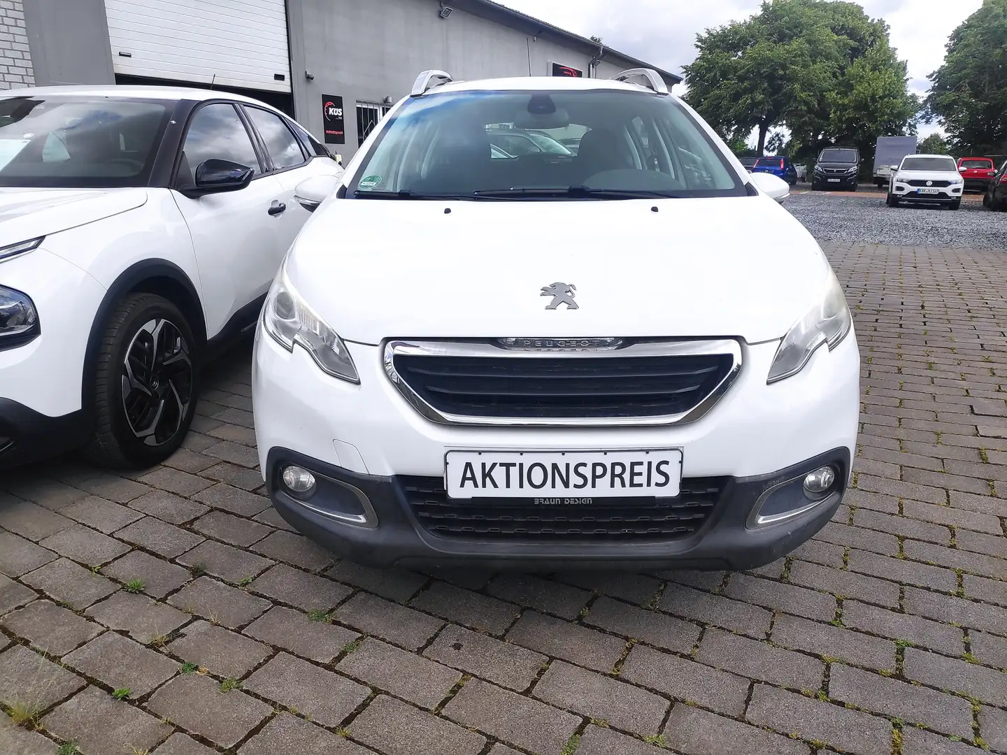 Peugeot 2008 Active Weiß - 1