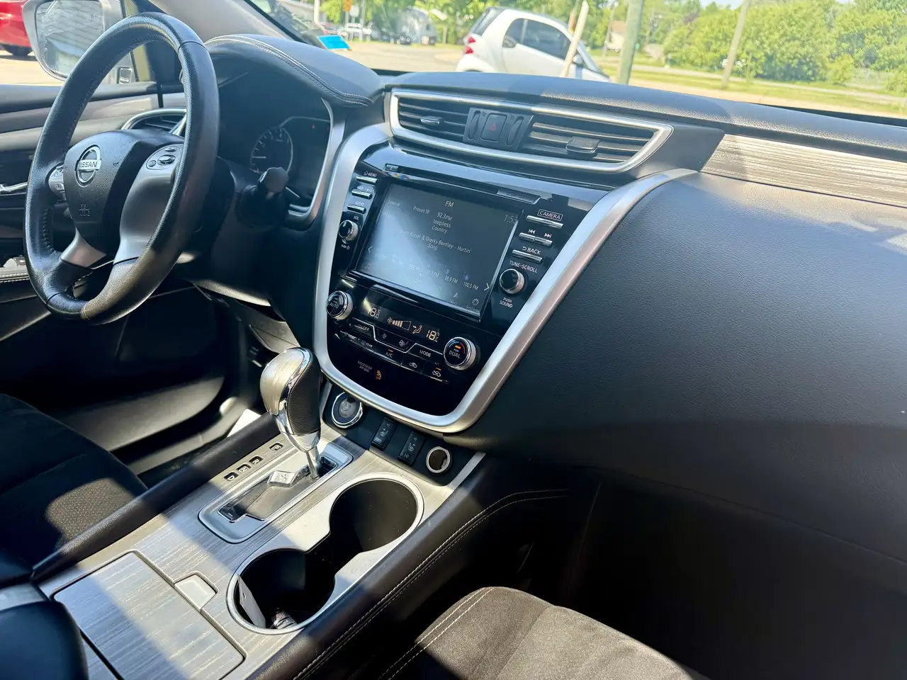 Nissan Murano снимка Nissan Murano