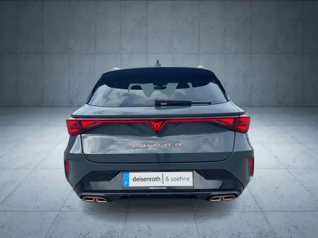 Cupra Leon view 4