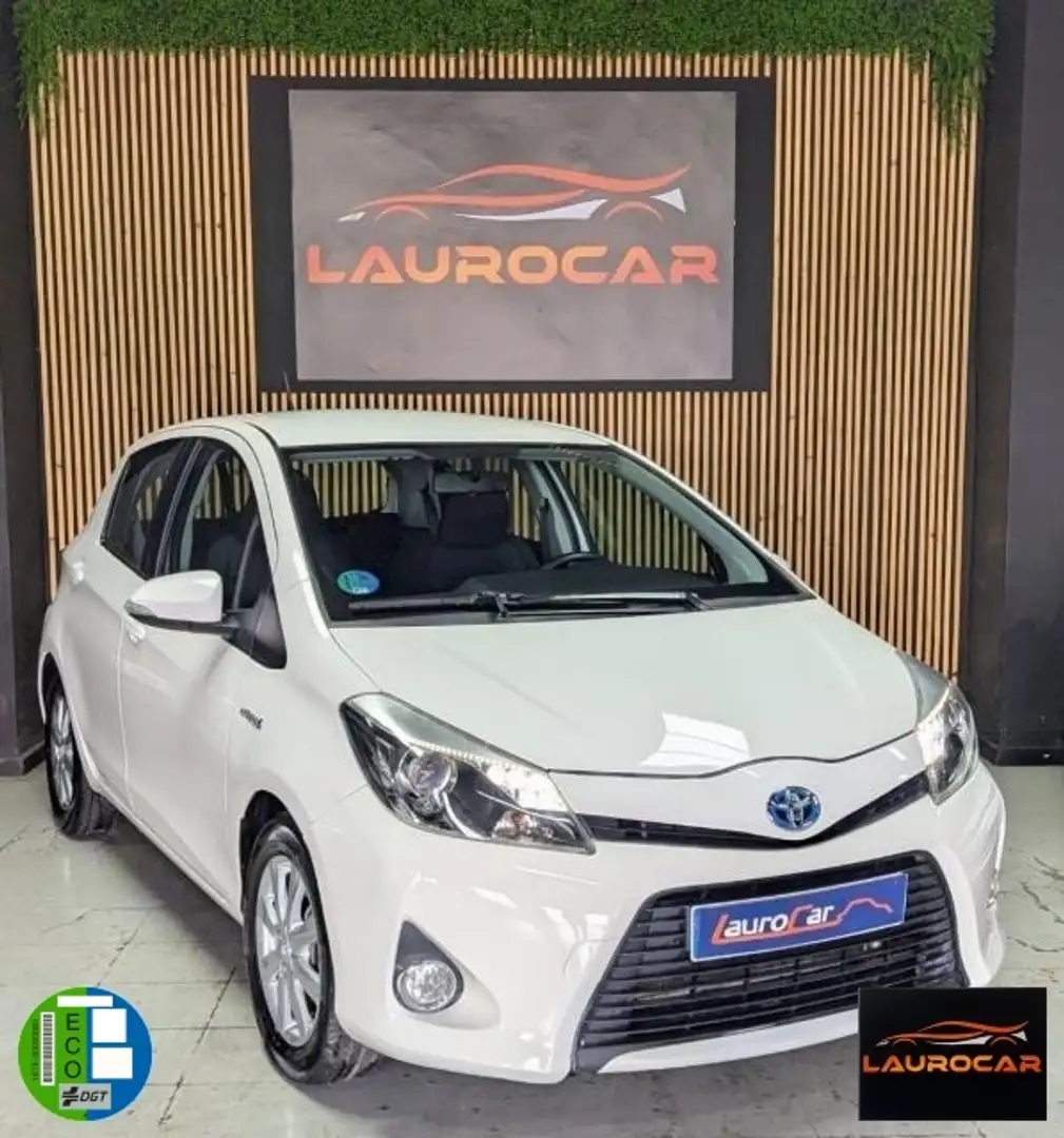 Toyota Yaris 1.5 Hybrid 5 porte Style Blanco - 2