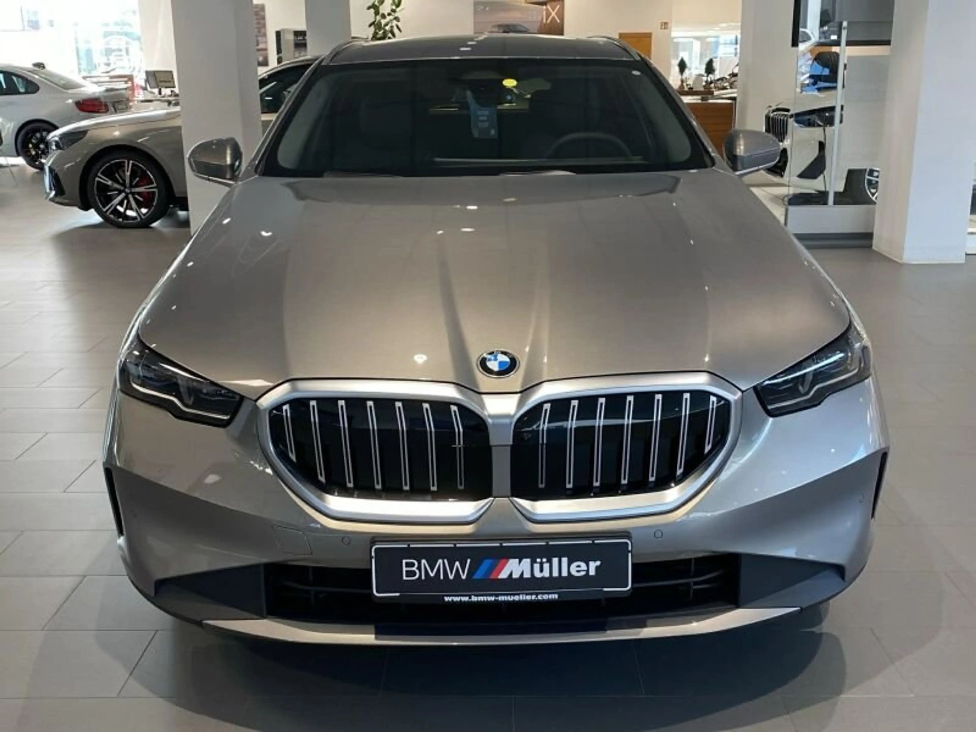BMW 520 d Touring — photo 5