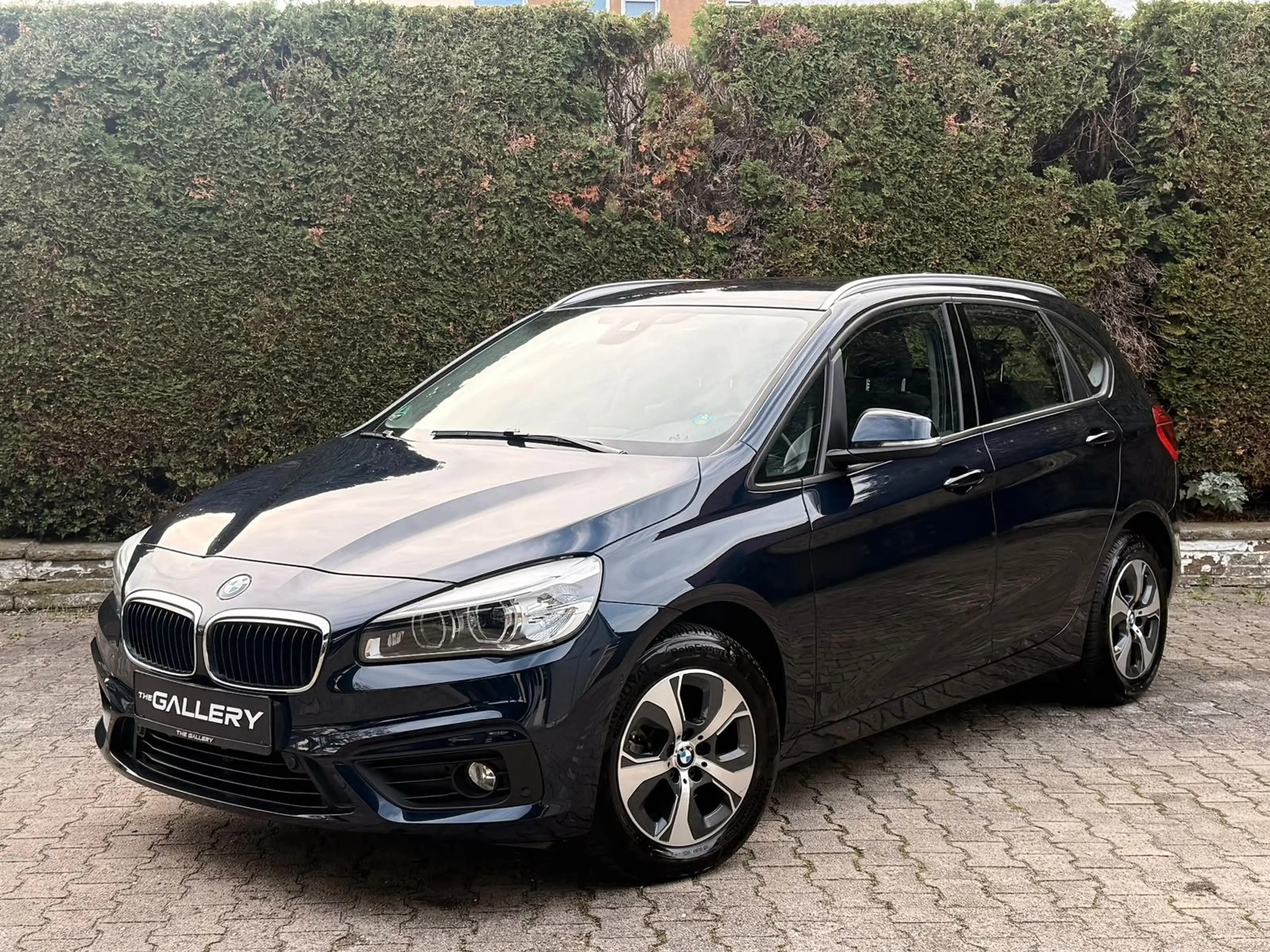 BMW 218 i *AUT.*NAVI*STHZ*KEYLESS*LED*TEMP.*