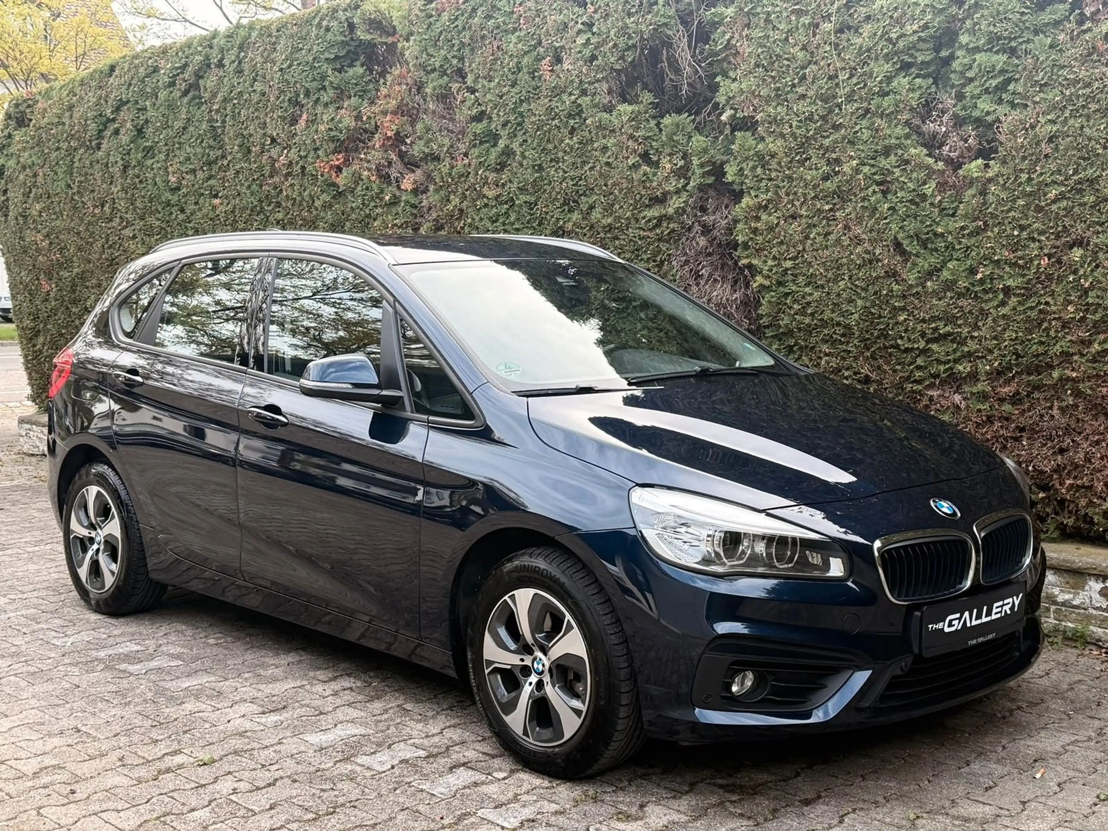 BMW 218 i *AUT.*NAVI*STHZ*KEYLESS*LED*TEMP.* — photo 6