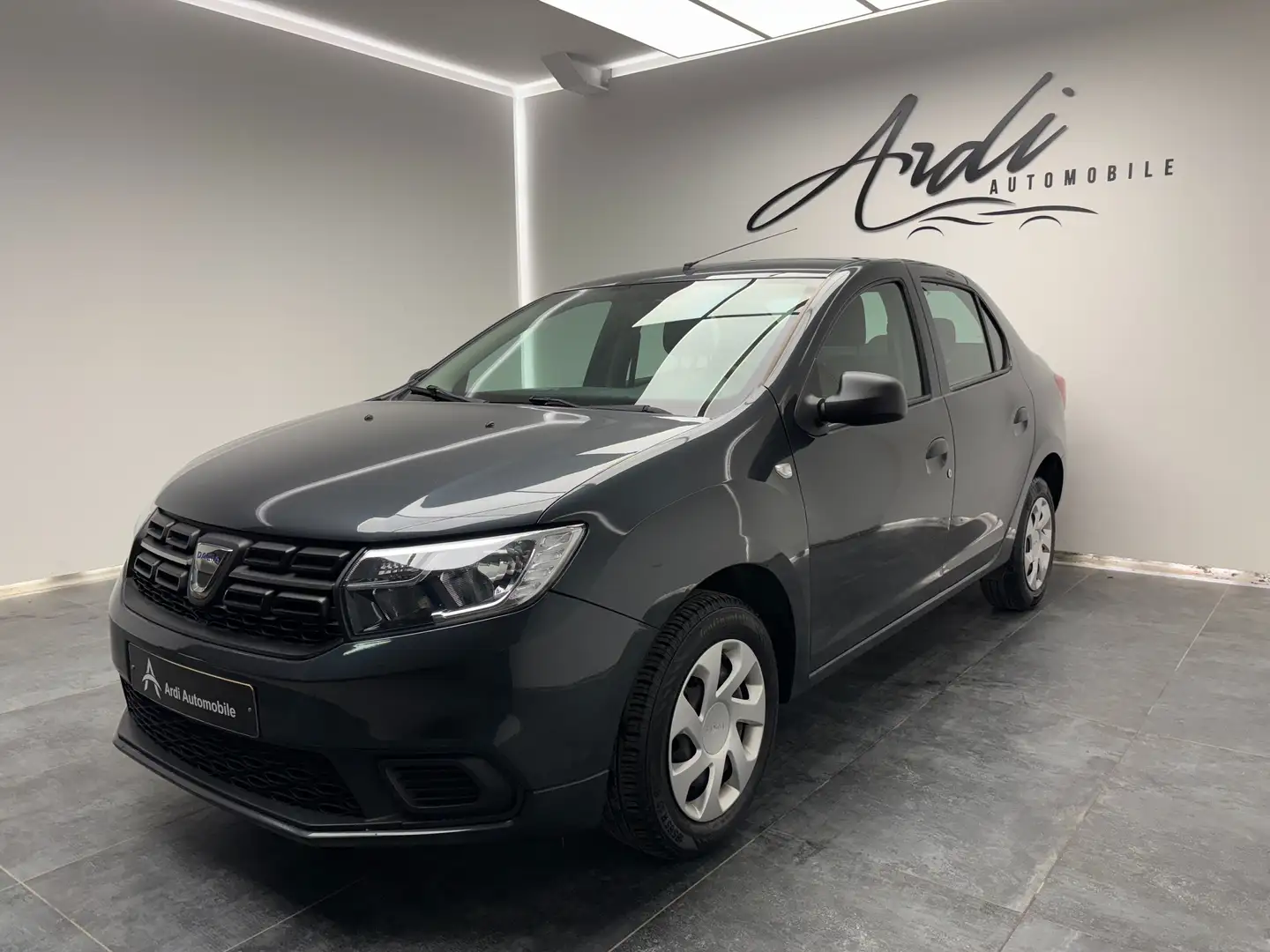 Dacia Logan 1.0i SCe *BLUETOOTH*GARANTIE 12 MOIS* Grijs - 1