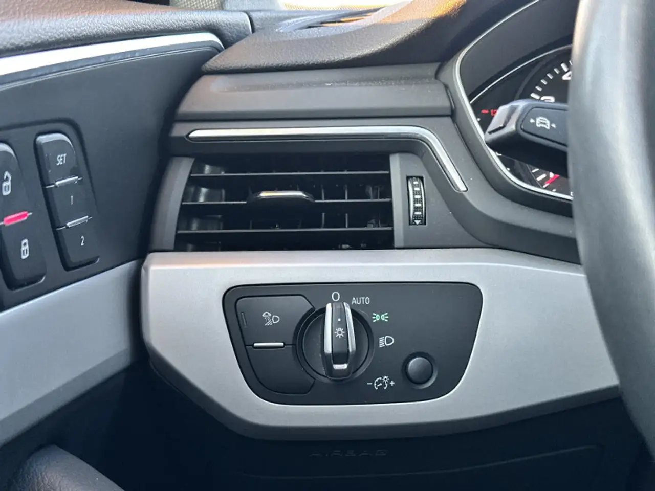 Audi A4 снимка Audi A4