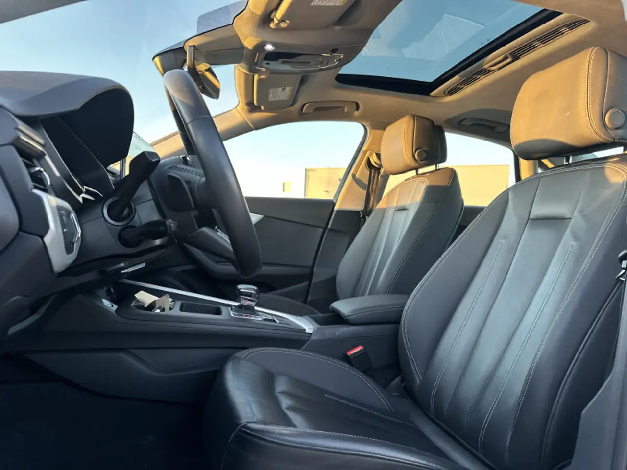 Audi A4 снимка Audi A4