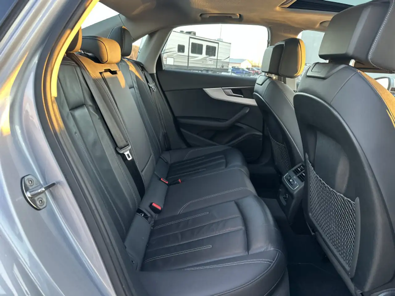 Audi A4 снимка Audi A4