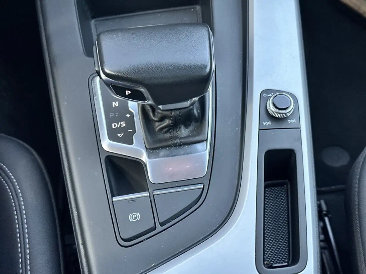 Audi A4 снимка Audi A4