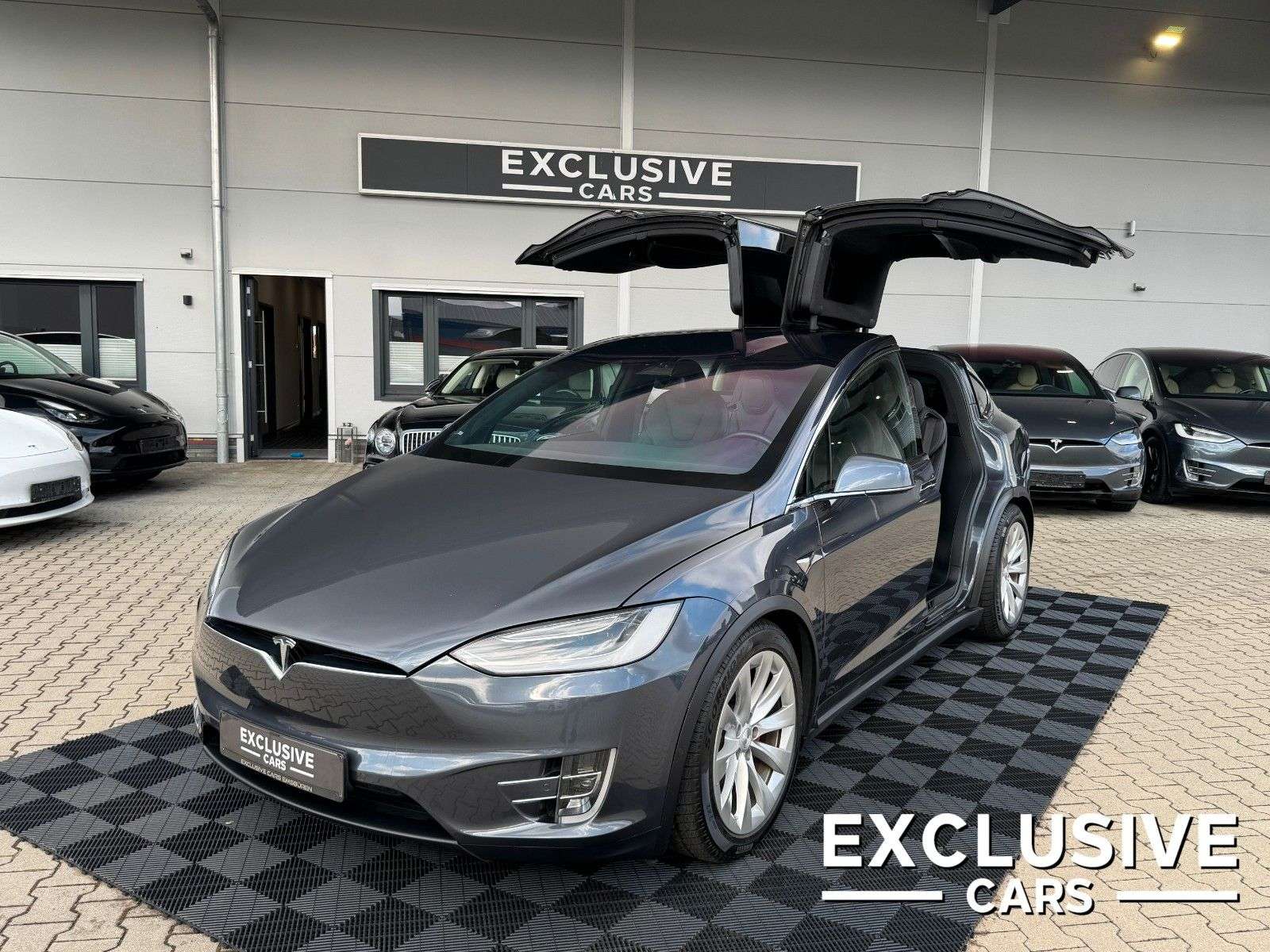 Second hand Tesla Model X electro