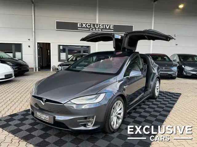 Tesla Model X MODEL X RAVEN PERFORMANCE | SEATER | AUTOPILOT3