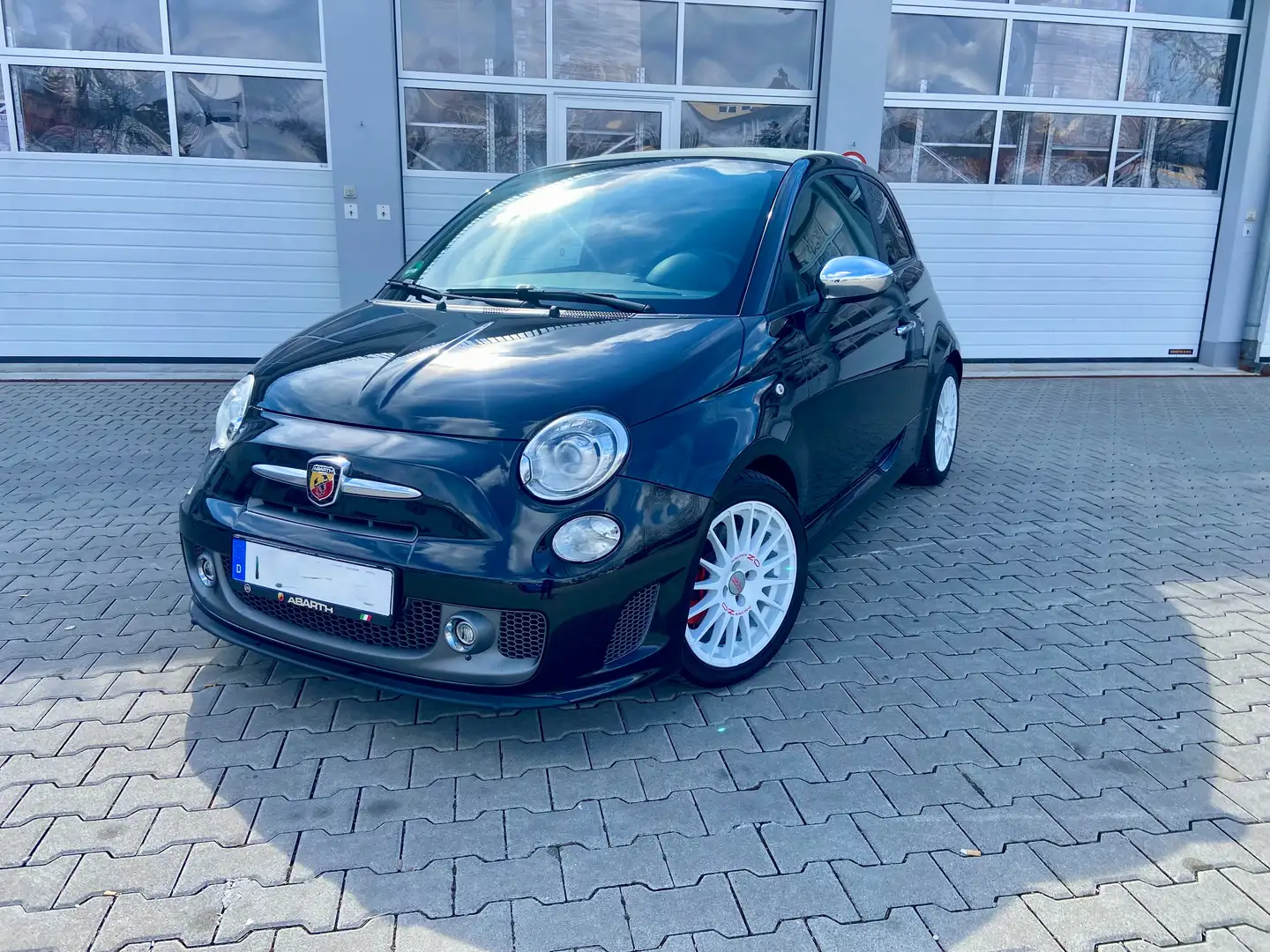 Abarth 595C Siyah - 1