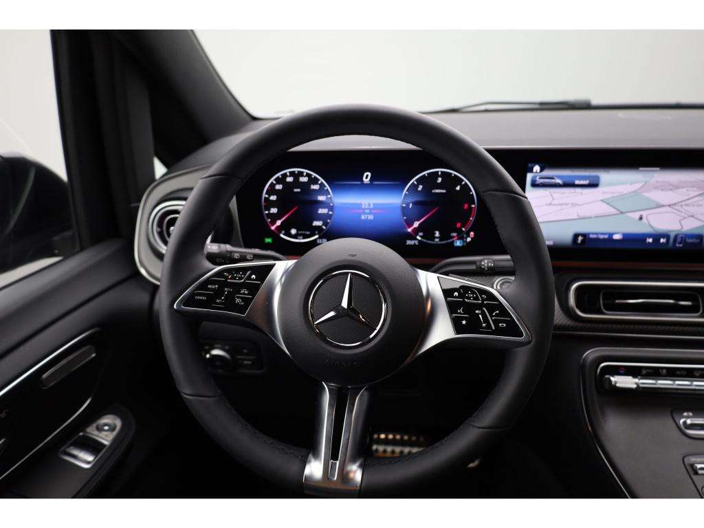 Mercedes-Benz V 220